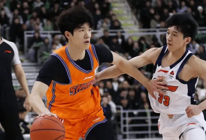 开云体育网址-上海两小将打服众人！小偰已胜任主控，马典成可取代刘礼嘉太全面|广东|偰李永炜|崔晓龙|袁堂文|哈桑-怀特塞德_新浪体育_新浪新闻