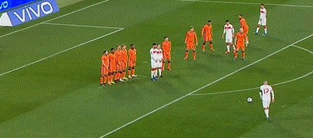 1616618311422096434.gif 6979.gif